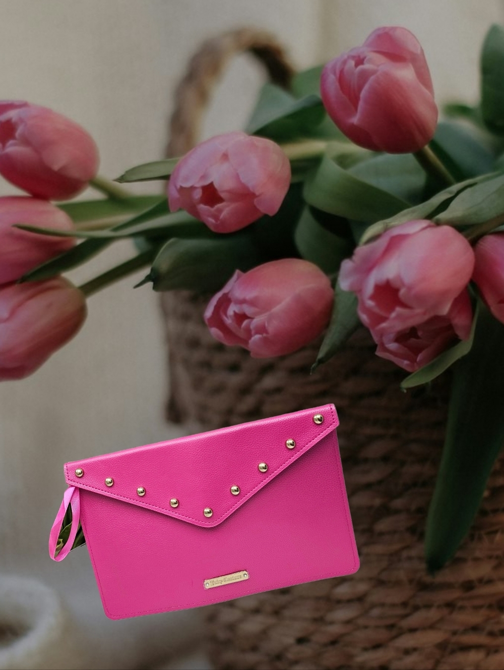 Nwot Juicy Couture Pink Envelope Stud Wristlet Clutch